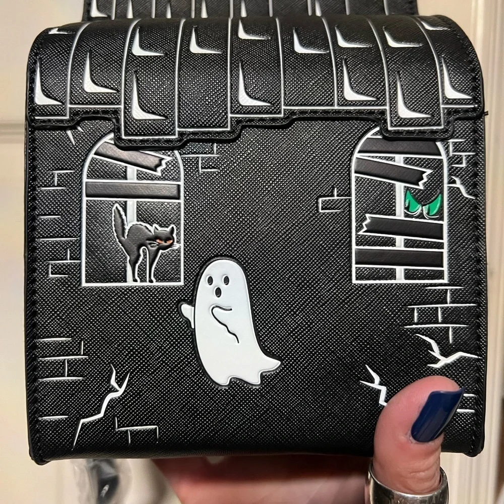 🎃🖤👻BNWOT-MAD ENGINE VIRAL HALLOWEEN SUPER CUTE HAUNTED HOUSE CROSSBODY 🎃🖤👻